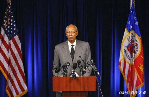 体育CBA第八轮：贺希宁砍33分 深圳99—91力克北京获两连胜